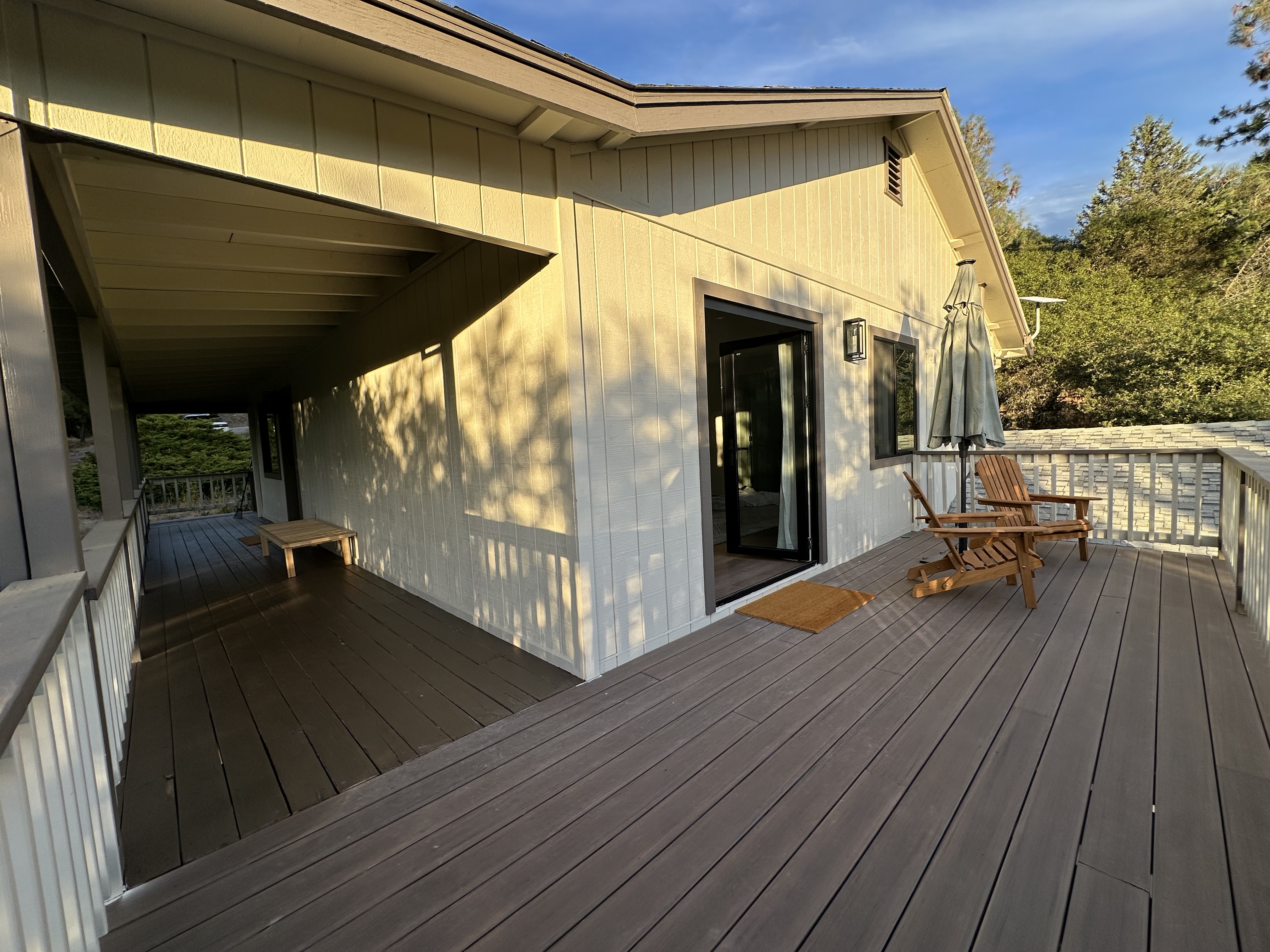 Wraparound deck